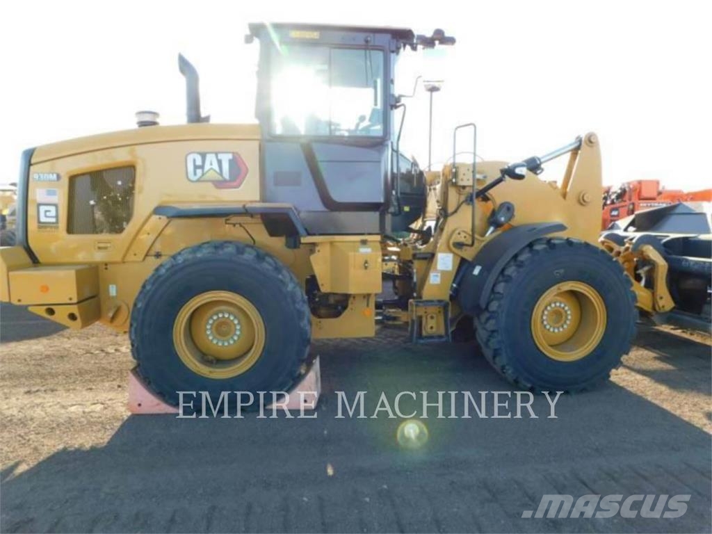 CAT 930M FC Iekrāvēji uz riteņiem