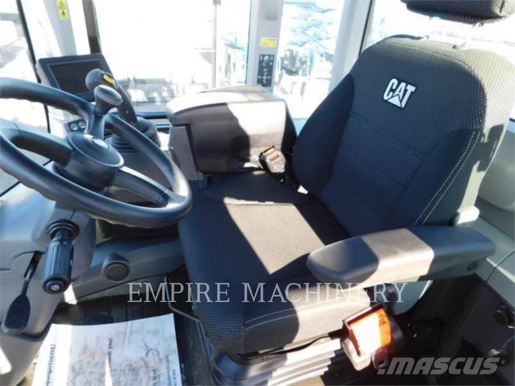 CAT 930M FC Iekrāvēji uz riteņiem