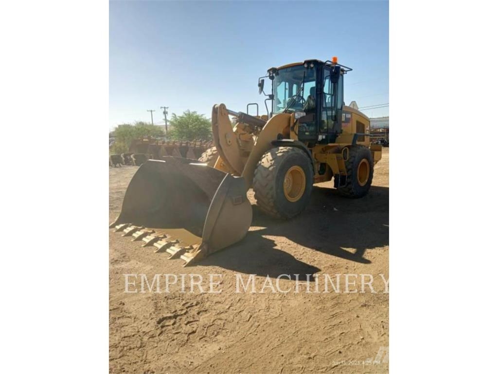CAT 930M FC Rataslaadurid