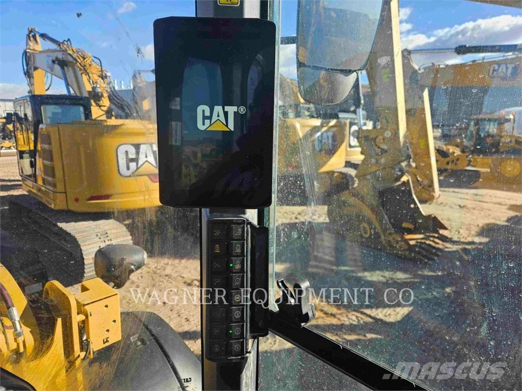 CAT 938  휠로우더