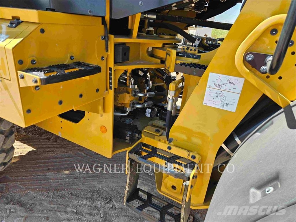 CAT 938  휠로우더