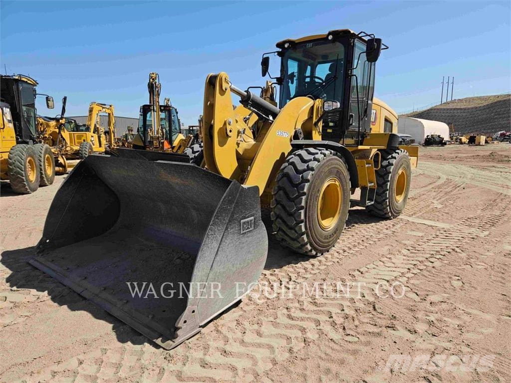 CAT 938 Wheel loaders