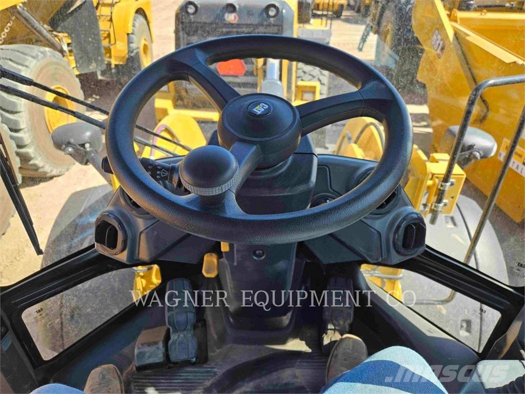CAT 938 Wheel loaders
