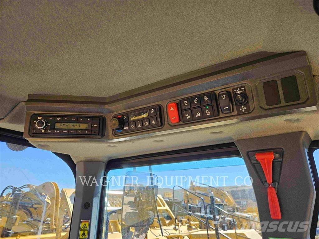 CAT 938 Wheel loaders