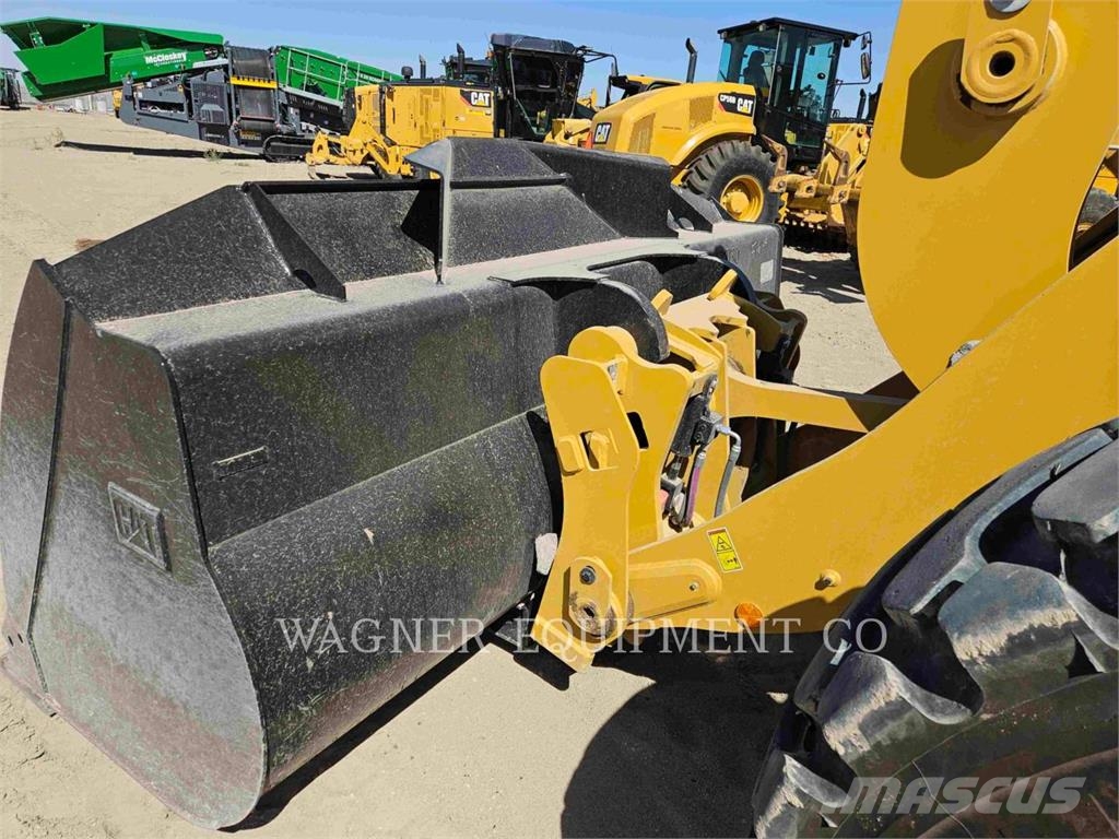 CAT 938 Wheel loaders