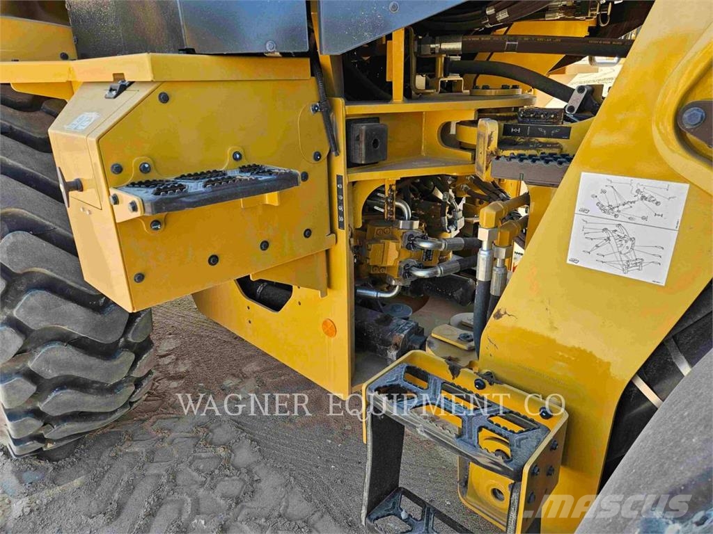 CAT 938 Wheel loaders