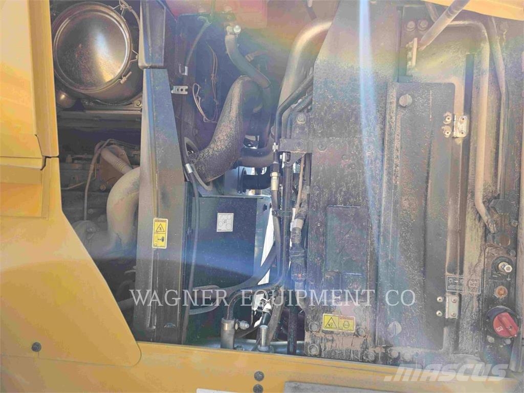 CAT 938 Wheel loaders