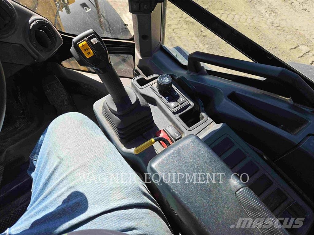 CAT 938 Wheel loaders