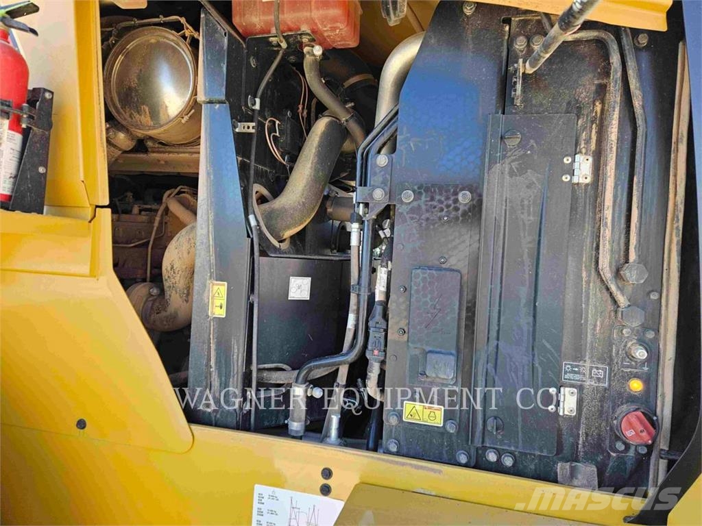CAT 938 Wheel loaders
