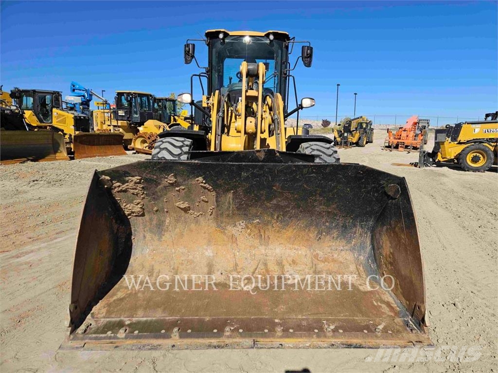 CAT 938 Wheel loaders