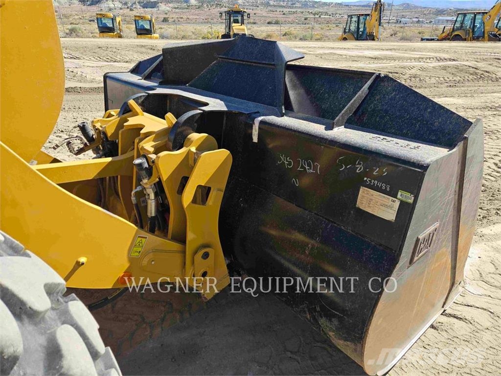 CAT 938 Wheel loaders