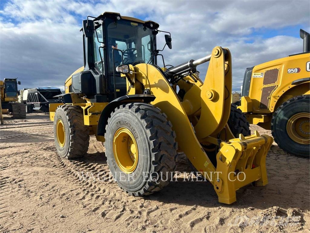 CAT 938 휠로우더