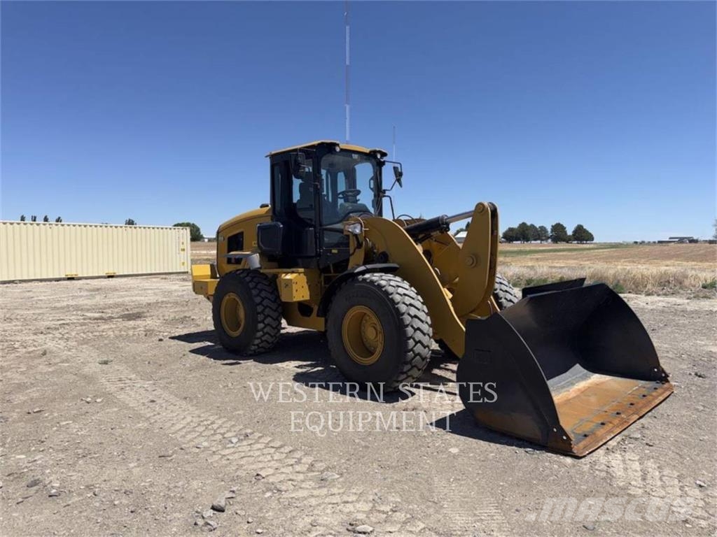 CAT 938 Rataslaadurid