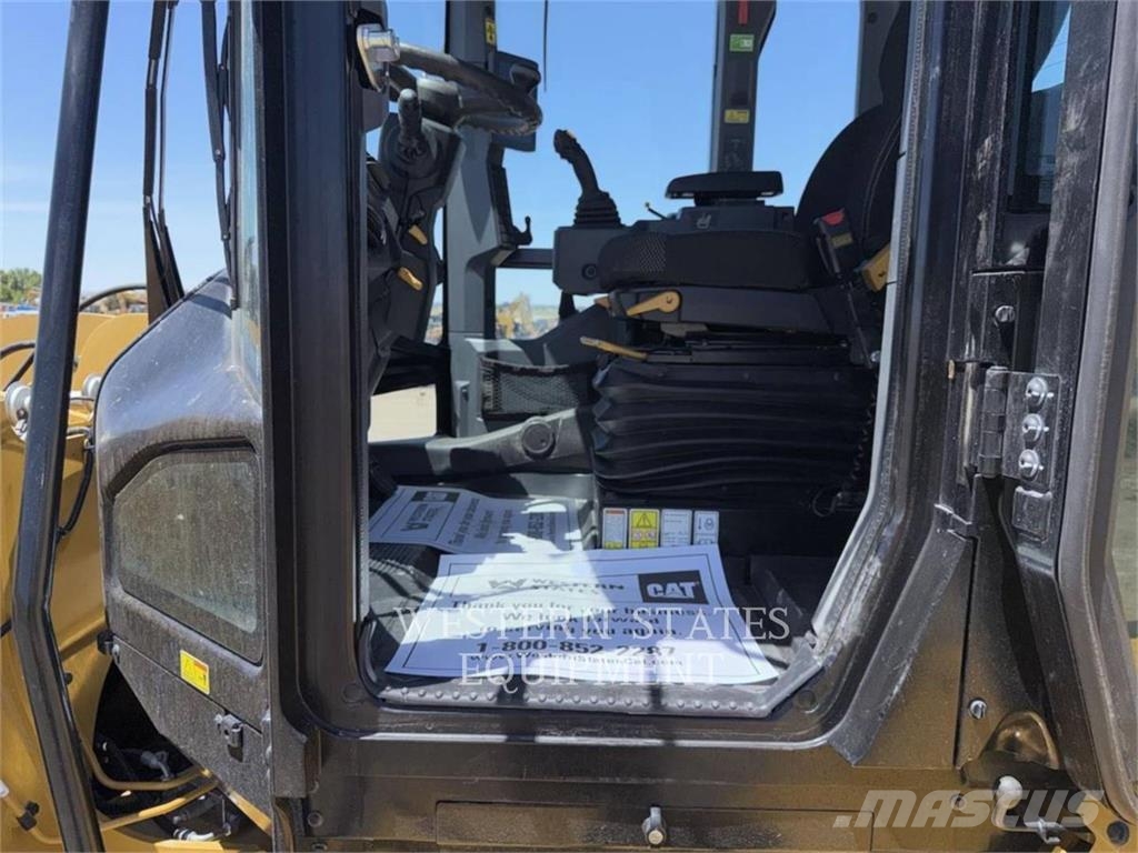 CAT 938 Rataslaadurid