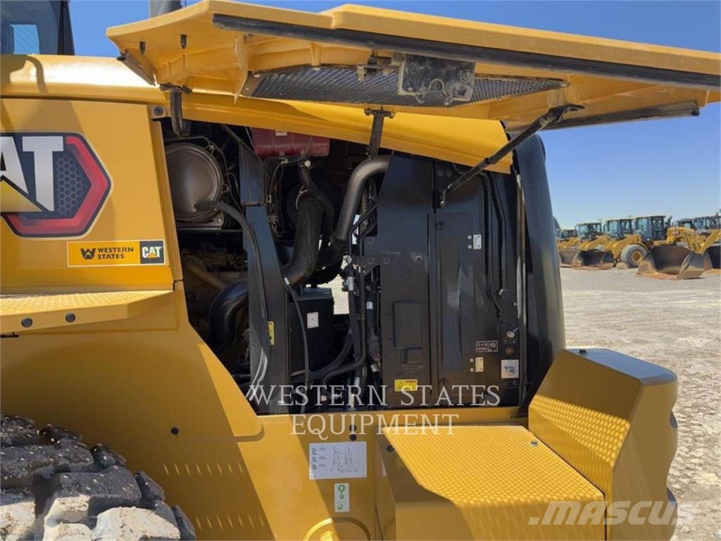 CAT 938 Rataslaadurid