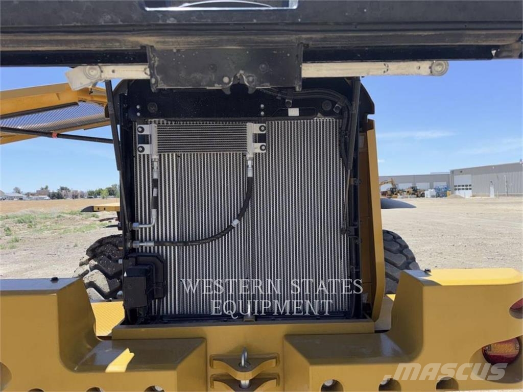 CAT 938 Rataslaadurid
