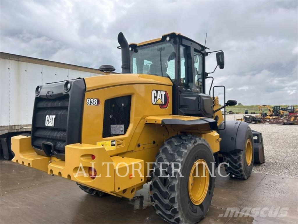 CAT 938-14 Rataslaadurid