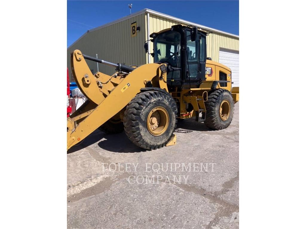 CAT 938-14HL Rataslaadurid
