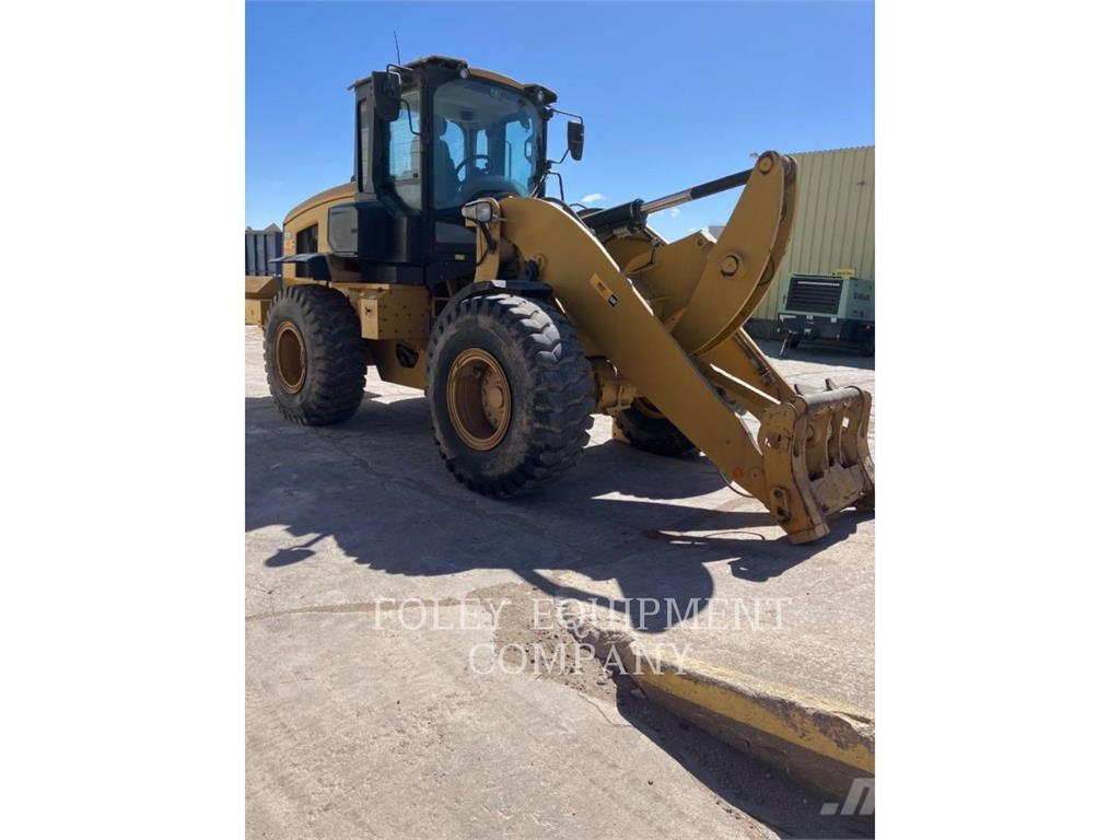 CAT 938-14HL Rataslaadurid