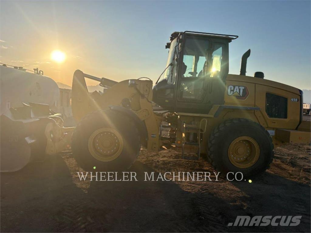 CAT 938 QC Gumikerekes homlokrakodók