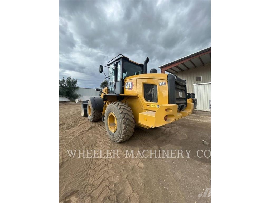 CAT 938 QC Gumikerekes homlokrakodók