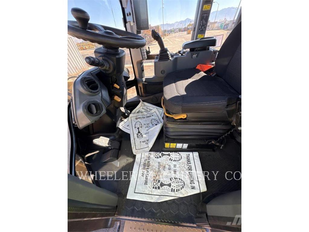 CAT 938 QC 3V Фронтальні навантажувачі