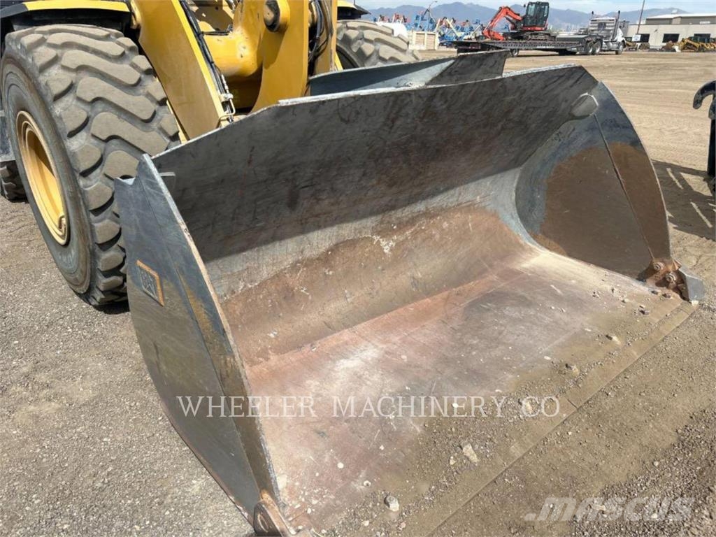 CAT 938 QC 4V Naudoti ratiniai krautuvai