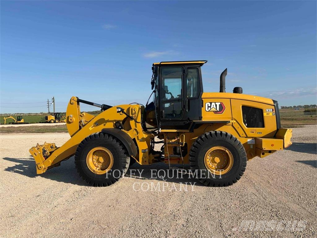 CAT 93814 لوادر بعجل