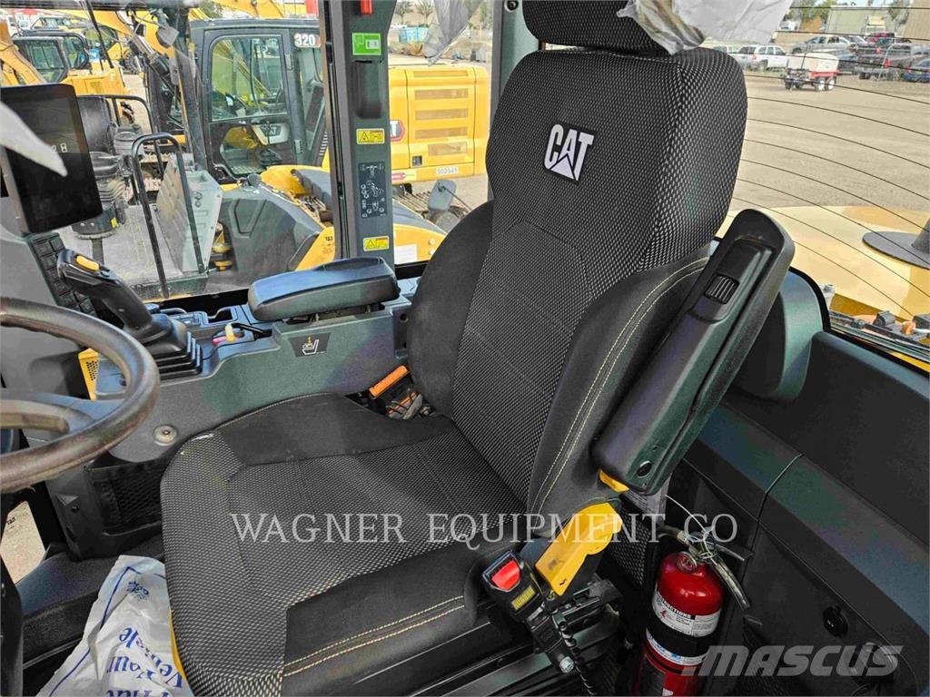 CAT 93814 Gumikerekes homlokrakodók