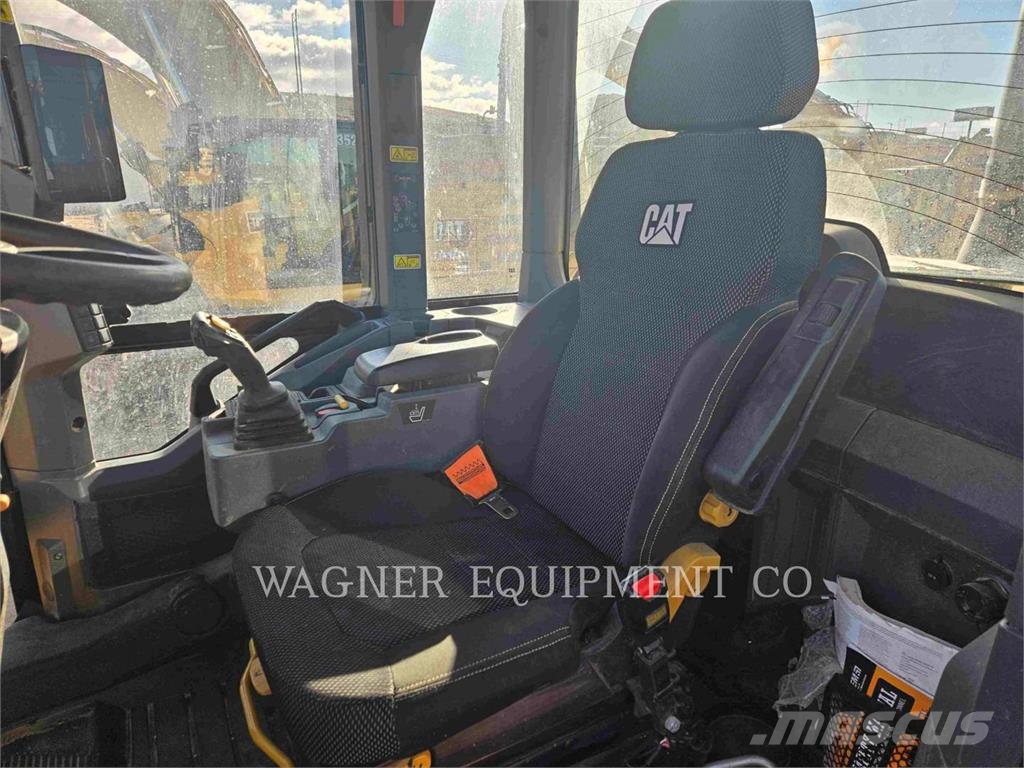 CAT 93814 Gumikerekes homlokrakodók