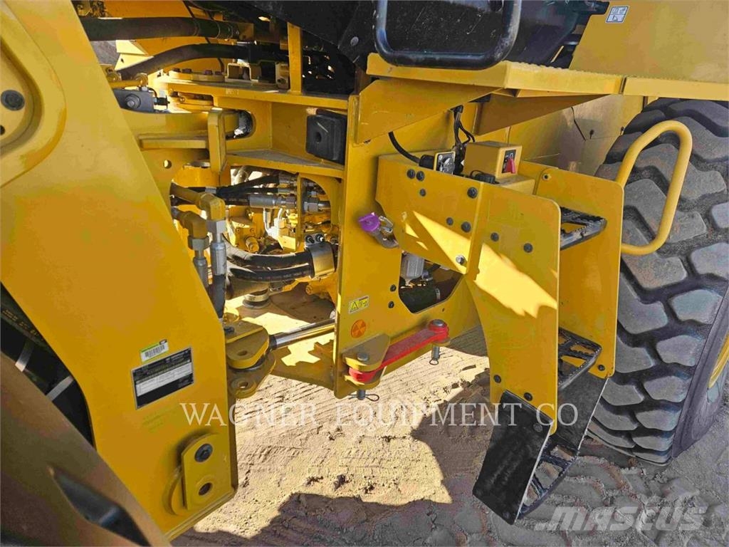 CAT 93814 Gumikerekes homlokrakodók