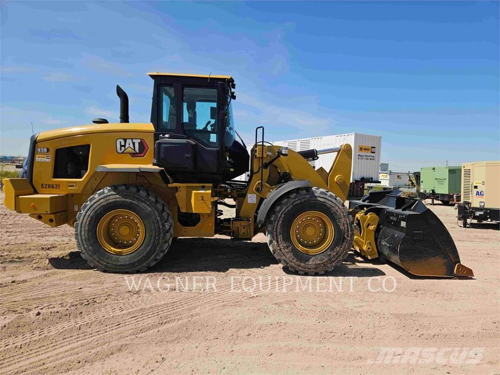 CAT 93814 Iekrāvēji uz riteņiem