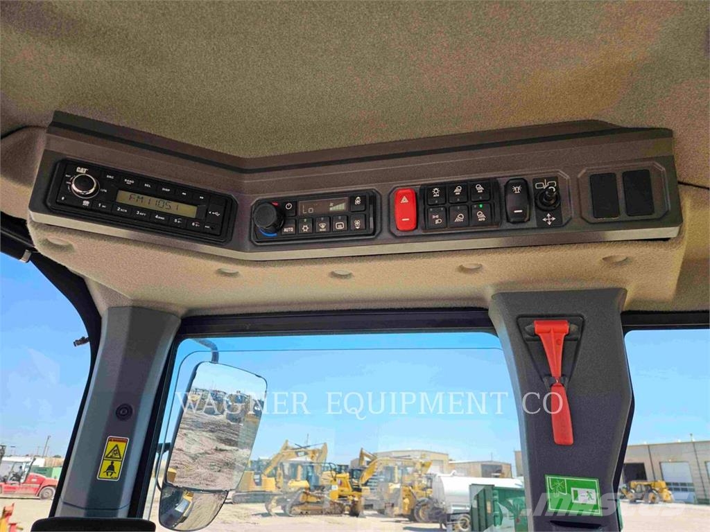 CAT 93814 Iekrāvēji uz riteņiem