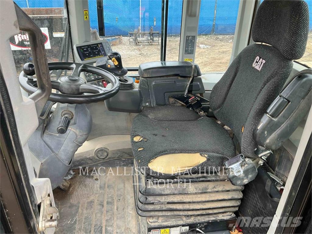 貴重！モートラック 26年 【2019リミテッド】 Cat 938K, 2012, Novi, MI, United States - Used wheel loaders - Mascus
