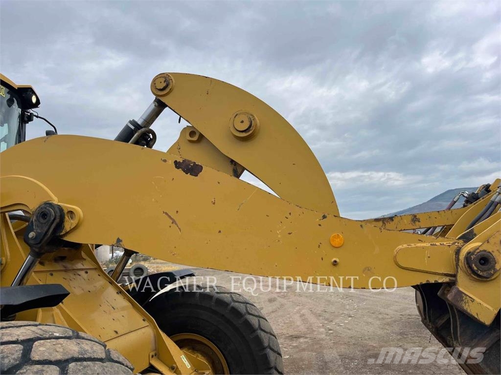 CAT 938K Chargeuse sur pneus