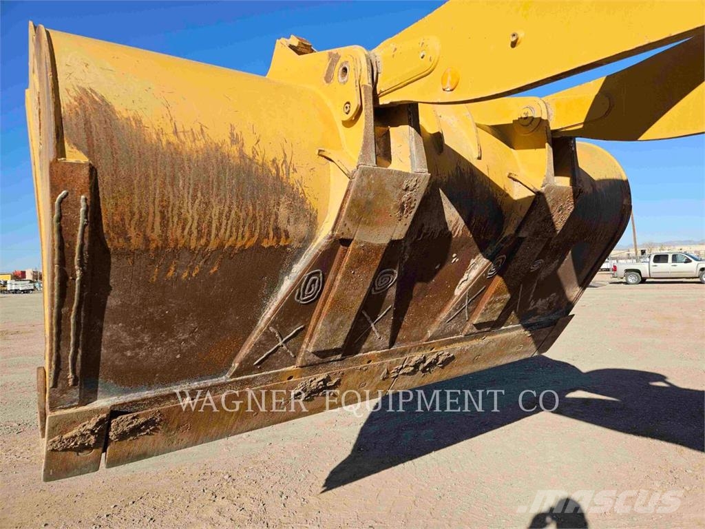 CAT 938M 휠로우더