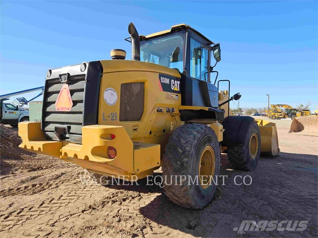 CAT 938M 휠로우더