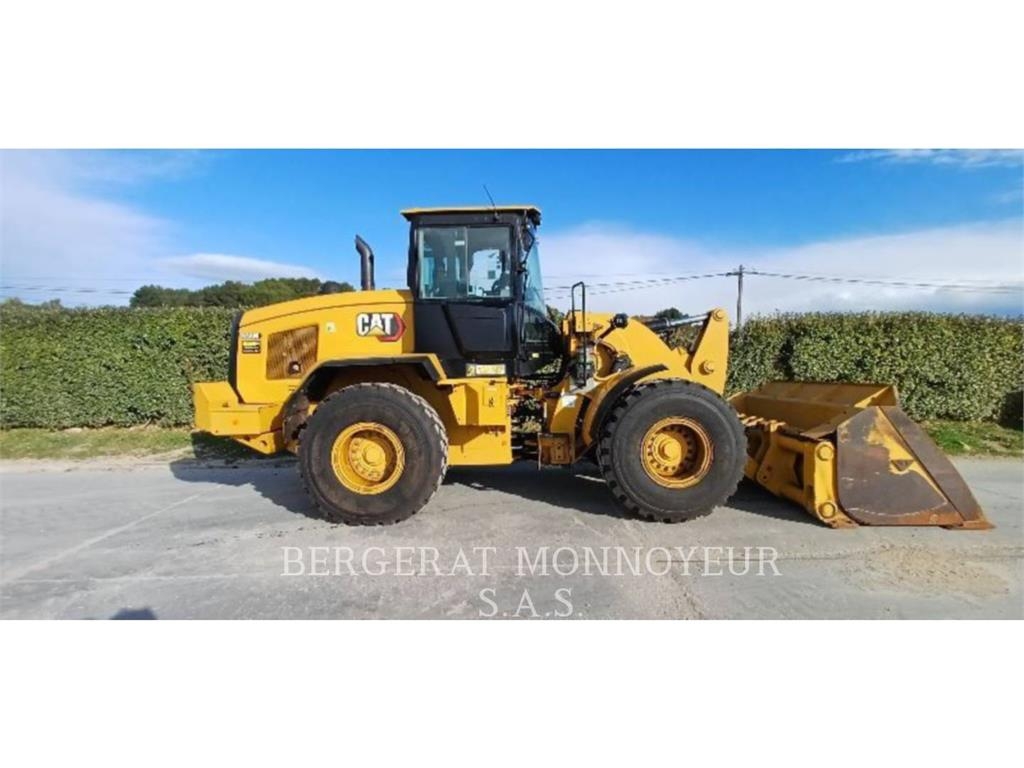 CAT 938M Kolesni nakladalci