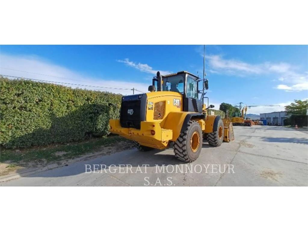 CAT 938M Kolesni nakladalci
