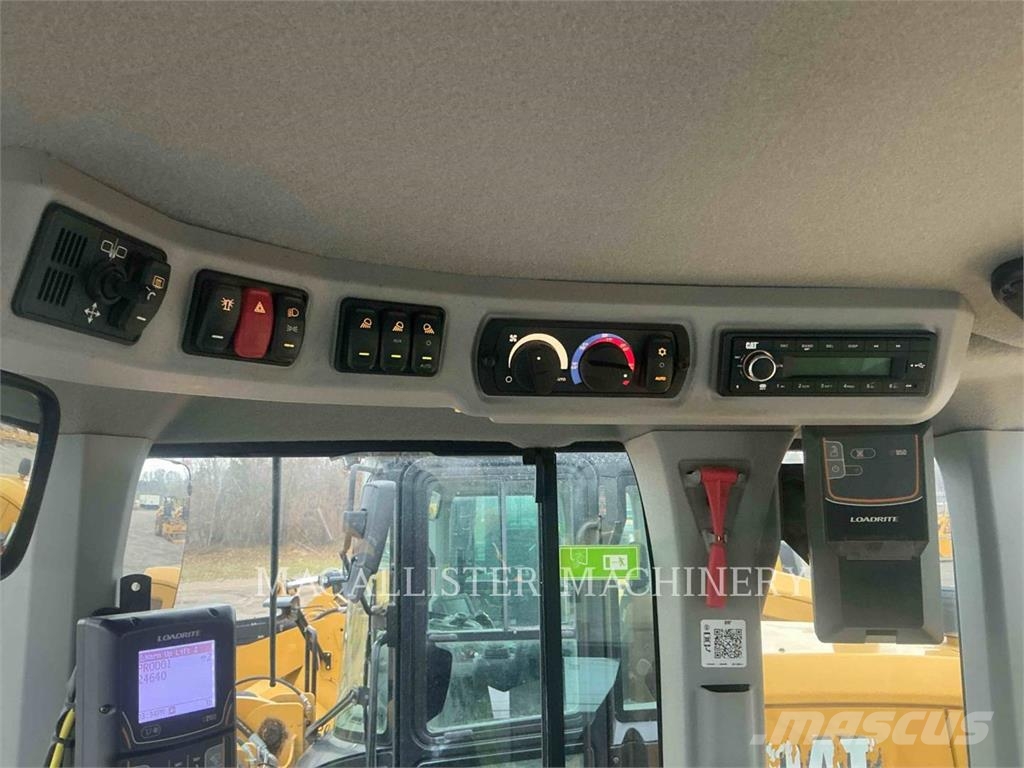 CAT 938M Wheel loaders