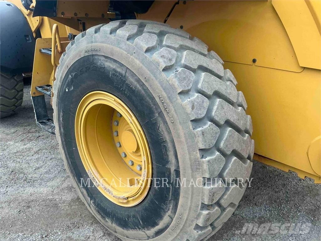 CAT 938M Wheel loaders
