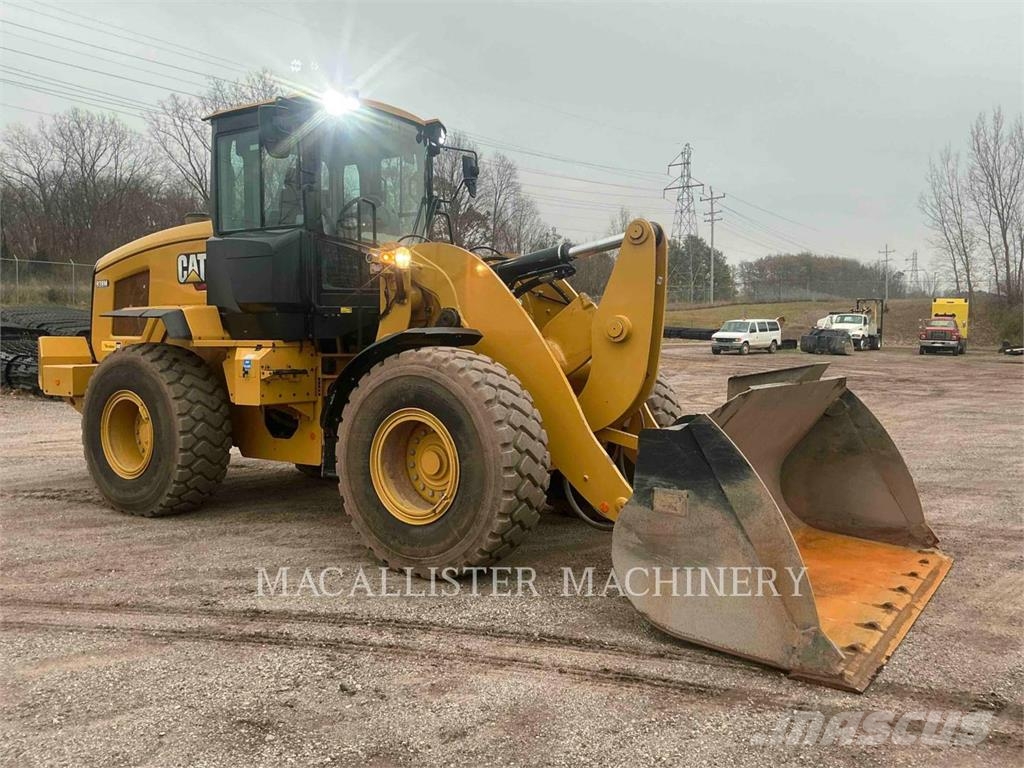 CAT 938M Wheel loaders