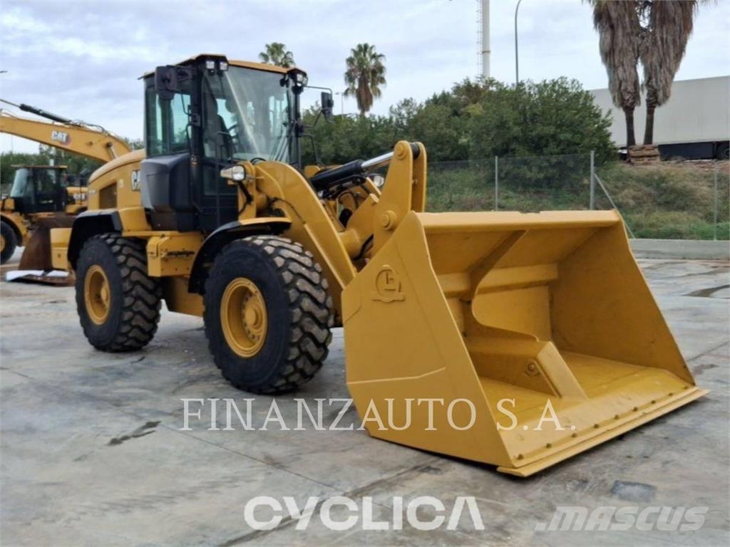 CAT 938M Ładowarki kołowe