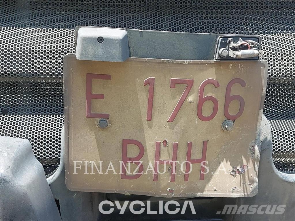 CAT 938M Tekerlekli yükleyiciler