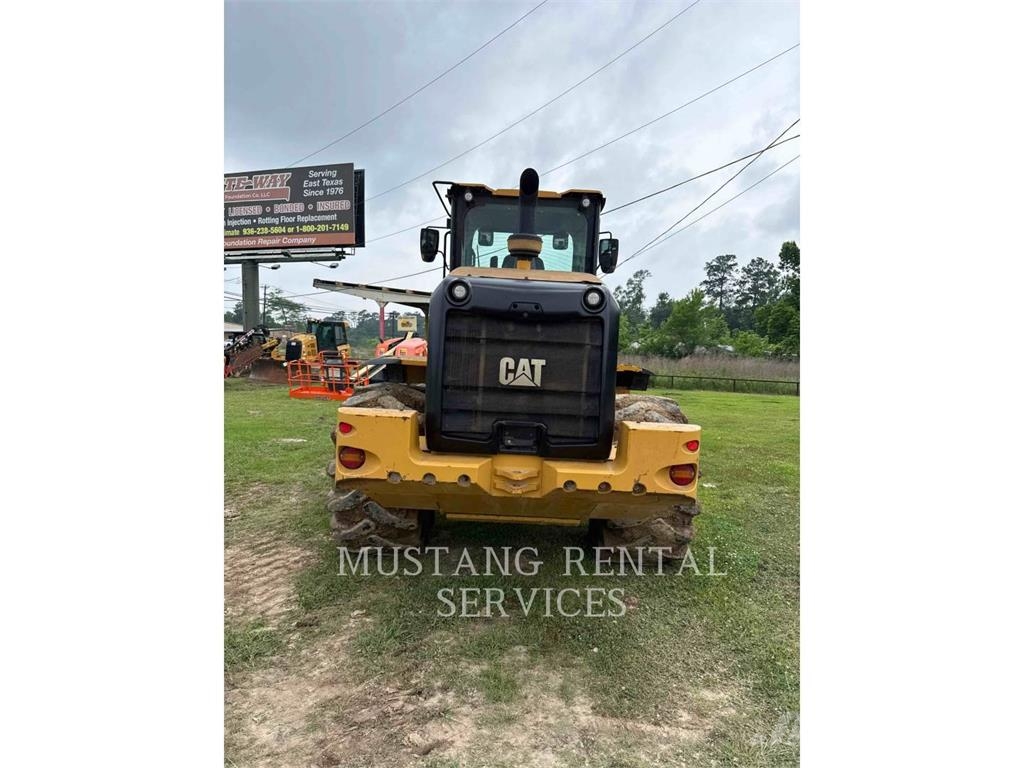 CAT 938M Rataslaadurid