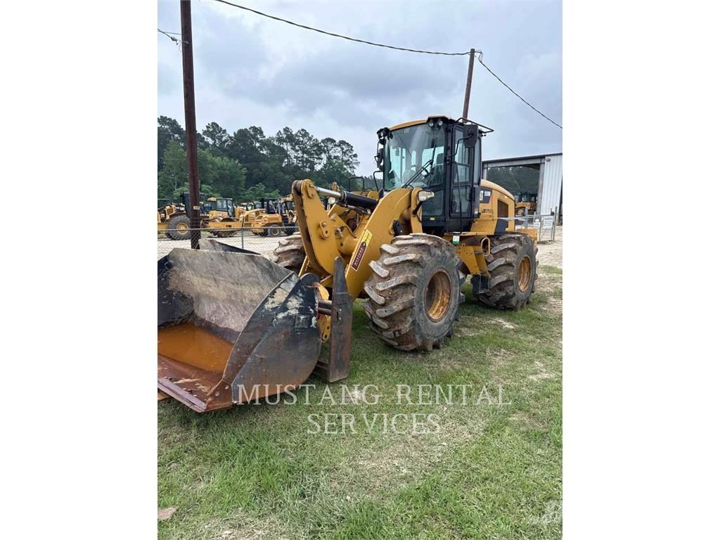 CAT 938M Rataslaadurid