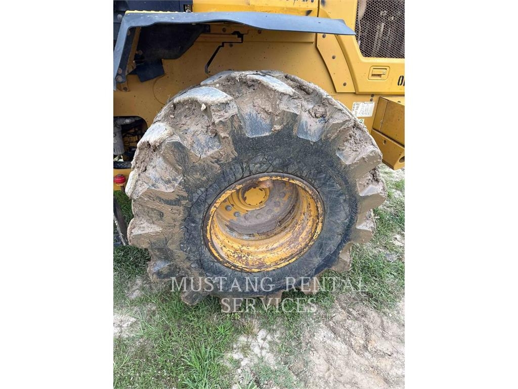 CAT 938M Rataslaadurid