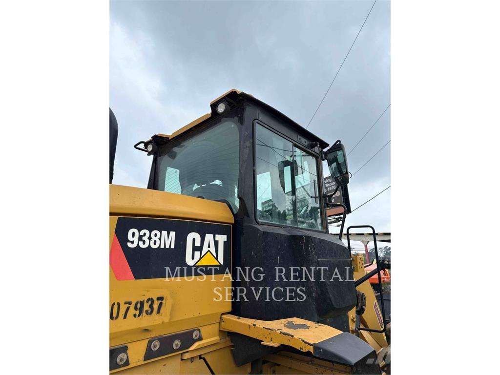 CAT 938M Rataslaadurid