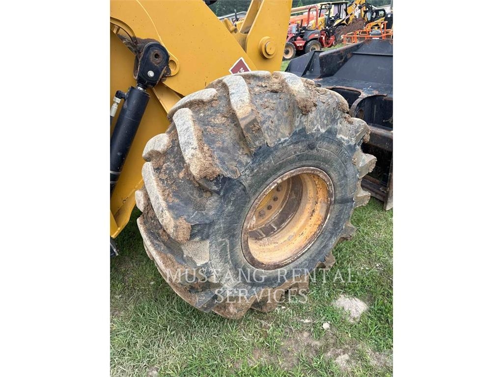 CAT 938M Rataslaadurid