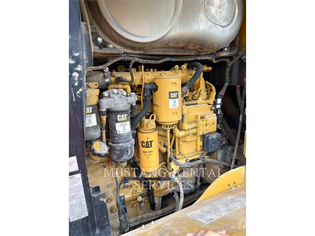 CAT 938M Rataslaadurid
